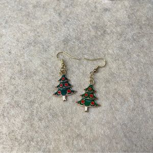 🎄Christmas Tree Santa🎄earring 1 pair